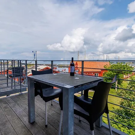 Skudehavn 아파트호텔 *